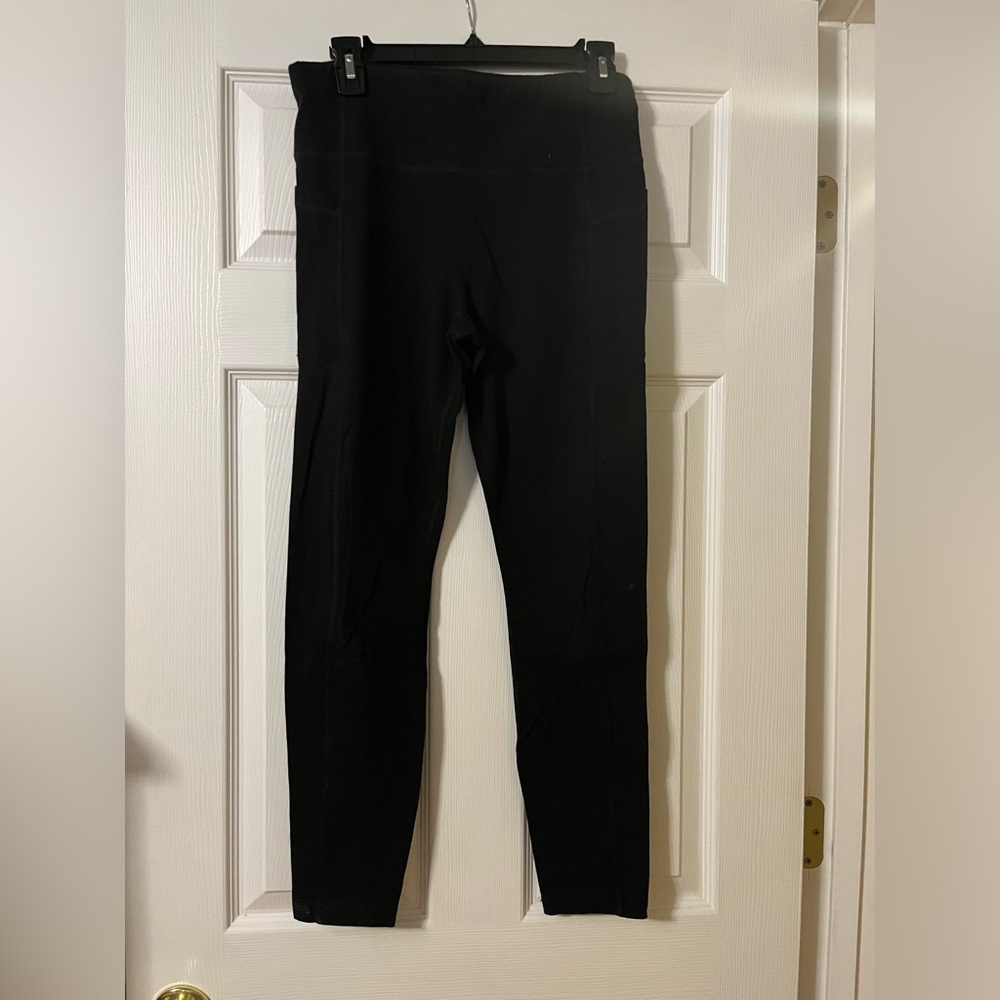 Women’s leggings.
